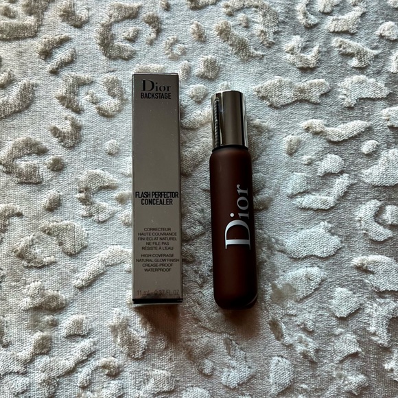 DIOR Backstage concealer - Picture 1 of 4